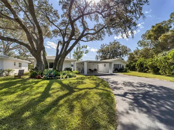 3806 Roxane Blvd #161, Sarasota, FL 34235