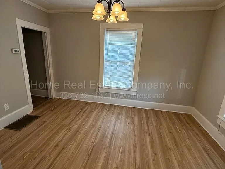 1707 Chapel St — Photo 3