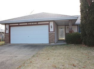 24405 S Valley Dr, Channahon, IL 60410