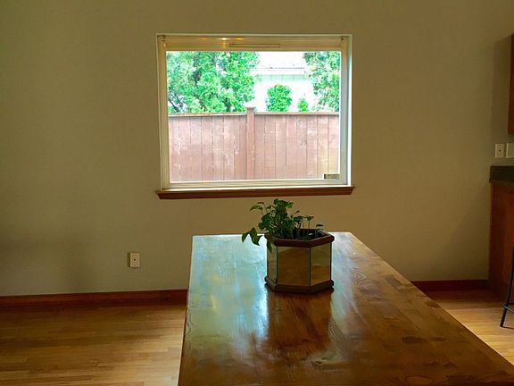 5th image of 1416 205th Street Ct E