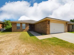 1112 77th St, Lubbock, TX 79423