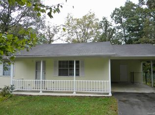 5034 Chinook Ln, Crossville, TN 38572