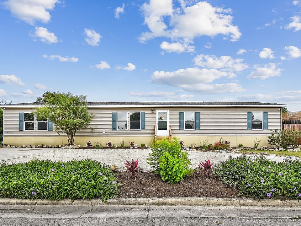 1st image of 525 Gatewood Cir