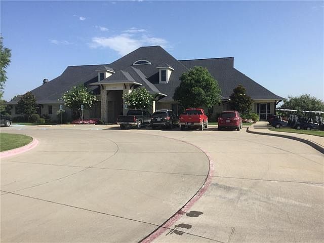 2nd image of 2113 Chippewa Hls