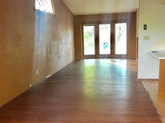 3rd image of 5303 Jacob Ln