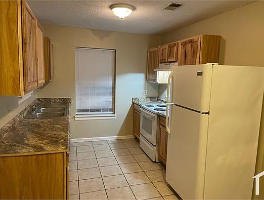 1st image of 1709 Gerald Dr