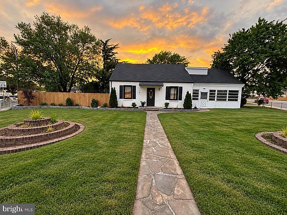 2nd image of 2 Terrace Rd