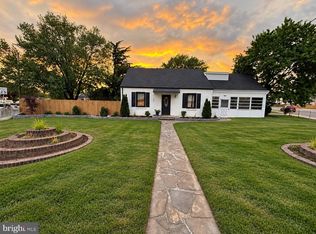 2 Terrace Rd, Essex, MD 21221