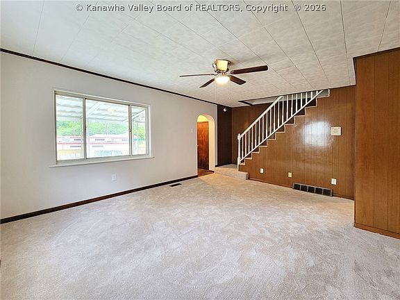 5th image of 1015 Fairhaven Dr