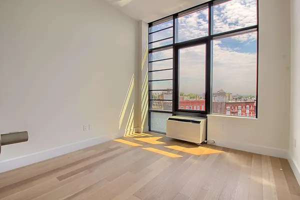 Rented by Compass | media 27