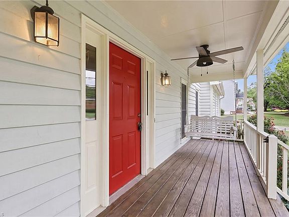3rd image of 5405 Pondfield Dr