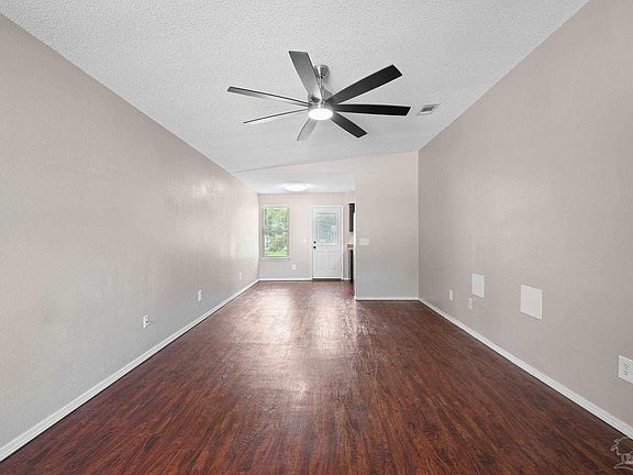5th image of 424 Shadow Way Ln
