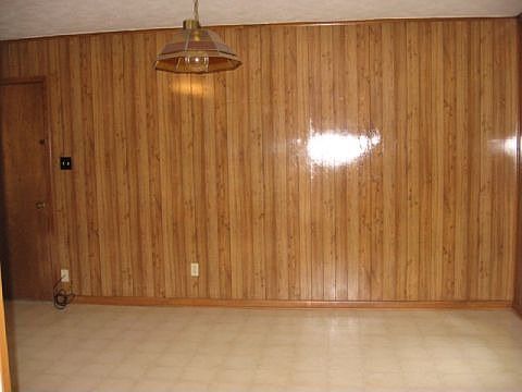 4th image of 2211 Yosemite Dr