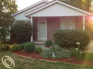 47061 Pinecrest Dr, Shelby Township, MI 48317