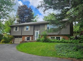 2465 Eagle Valley Rd, Mill Hall, PA 17751