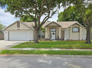 985 Pelican Ln, Rockledge, FL 32955