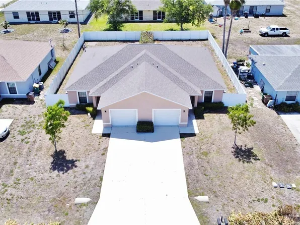 1022 NE 8th Pl, Cape Coral, FL 33909