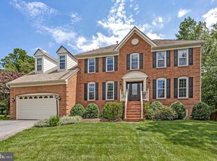 14201 Floral Park Dr, Gaithersburg, MD 20878