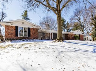 14028 Forestvale Dr, Chesterfield, MO 63017