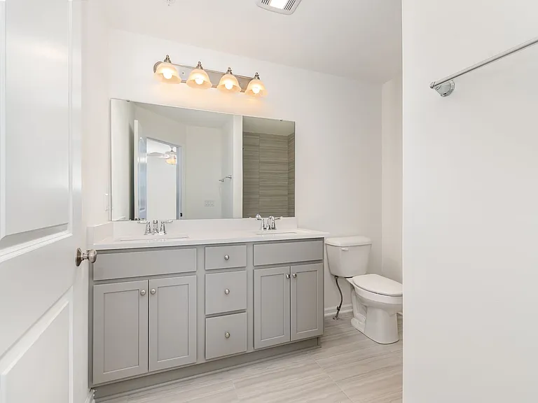 154 High Pointe Dr — Photo 15