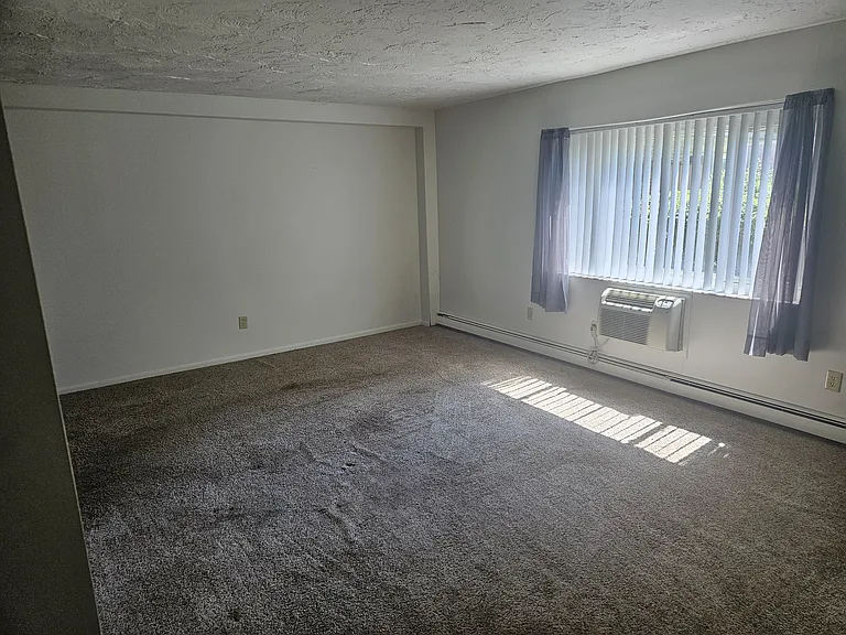 Luther House Apartments — Photo 7