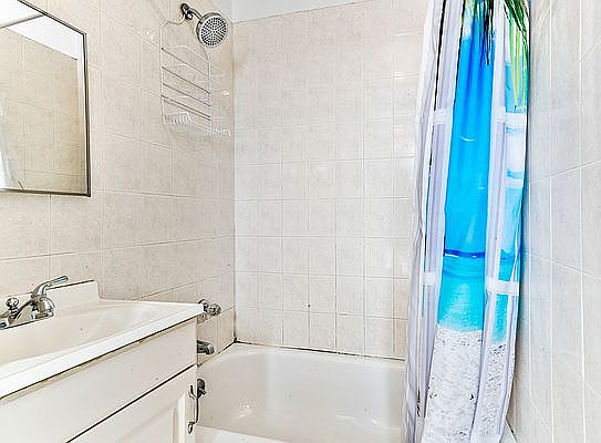 5th image of 453 E 78th St APT 1
