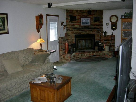 4th image of 2916 Strawbridge Pl