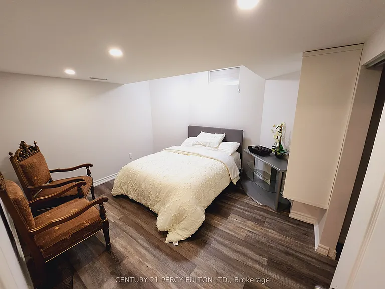 141 Rizal Ave — Photo 7