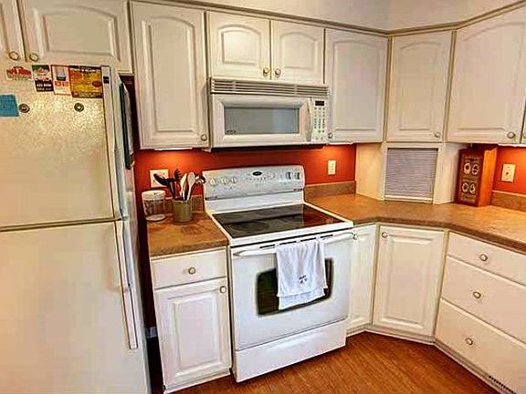 5th image of 725 Woodworth Dr