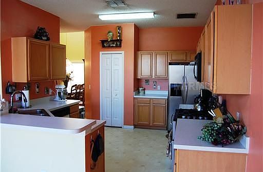 4th image of 5539 Willow Bend Trl
