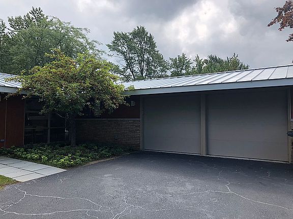 5th image of 2340 Scotch Pine Dr