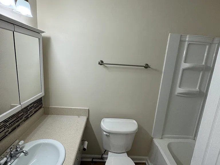 6402 Dillard Pl — Photo 3