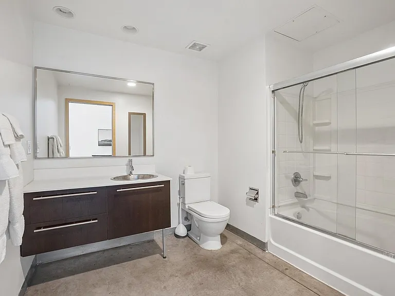 700 Washington Ave N #523 — Photo 17