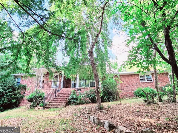 300 Mary Ln, Anniston, AL 36207