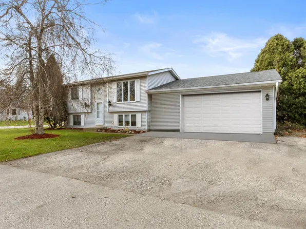 W1220 Beechwood ROAD, Genoa City, WI 53128