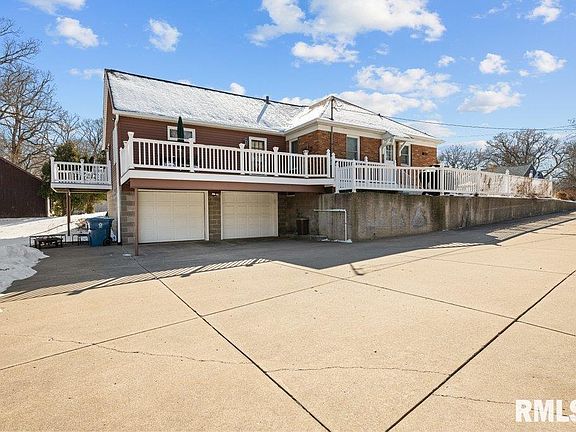 3rd image of 2156 10th Street Pl