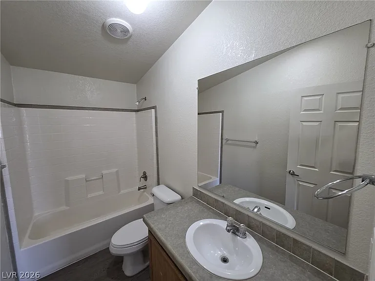3560 Estes Park Dr — Photo 45