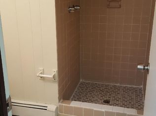 390 30th St, Lindenhurst, NY 11757