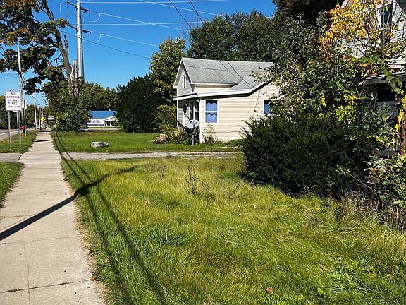 2nd image of 637 S O'Keefe St