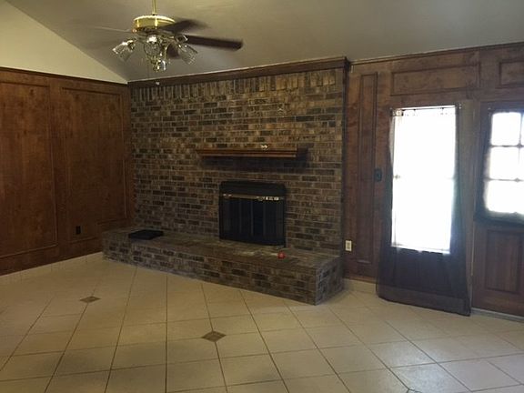 3rd image of 756 NW James Cir