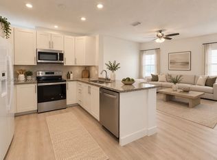 837 Tanglewood Cir, Fort Lauderdale, FL 33327
