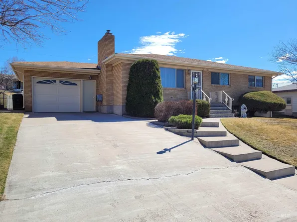 1301 Monte Vista Dr, Pocatello, ID 83201