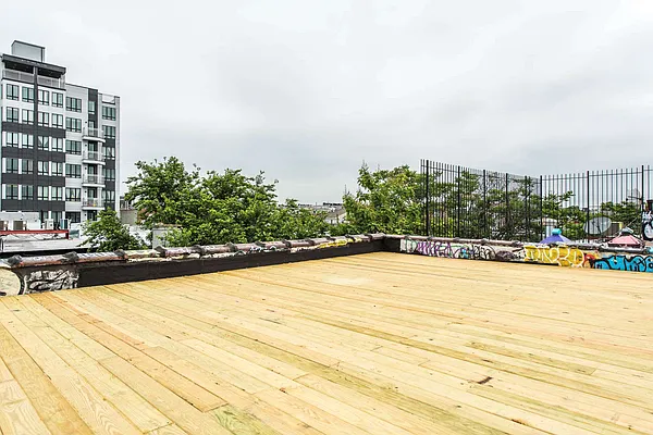 Rented by Nooklyn NYC LLC | media 31