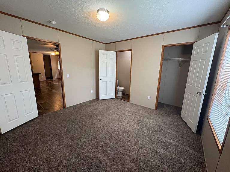 75 Mansfield Dr — Photo 4