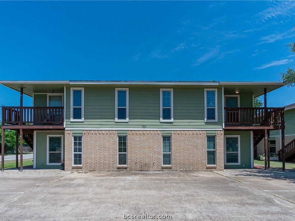 1st image of 701 San Pedro Dr #B