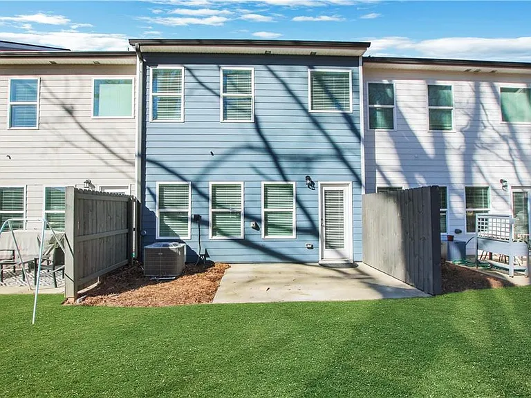 102 Jaxton St — Photo 34