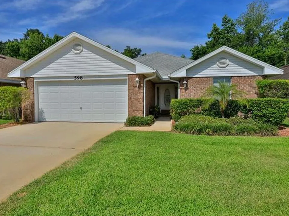 598 Coral Trace Blvd