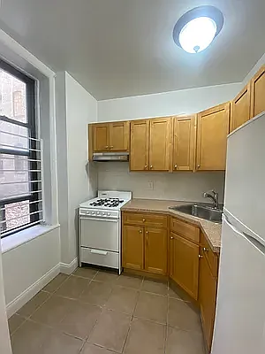 Rented by City Connections Realty | media 11