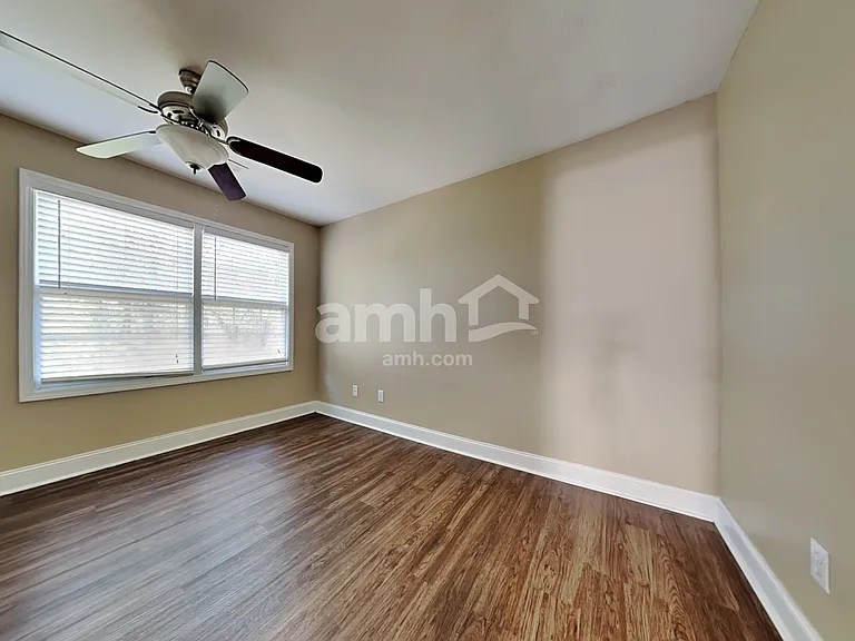 10900 Parkgate Ln — Photo 18