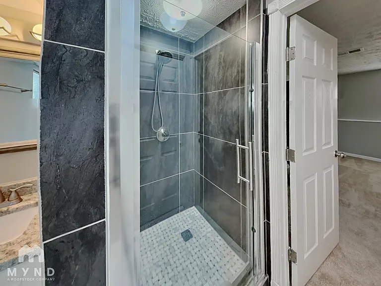 1349 Westshire Rd — Photo 13
